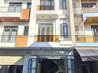 Bán nhà phố dĩ an cạnh vincom dĩ an