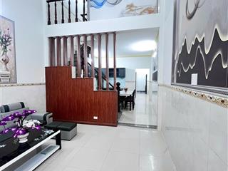 Bán nhà đông hòa dĩ an gần làng đại học