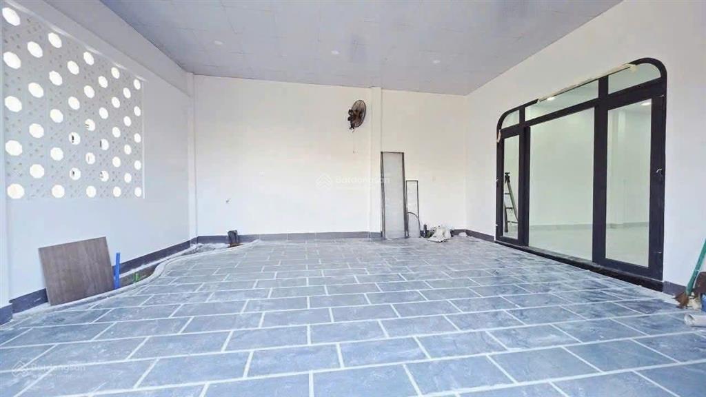 Bán nhà diện tích khủng sát trung tâm hành chính dĩ an