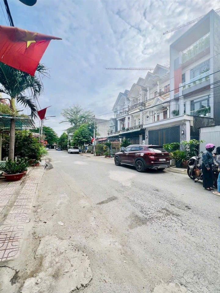 Bán rẻ nhà dĩ an gần vincom 550 dĩ an