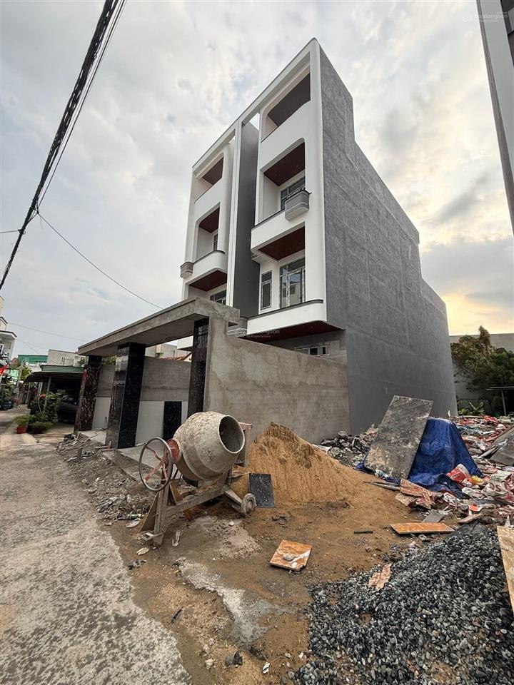 Bán nhà mới đông hòa dĩ an gần bigc go