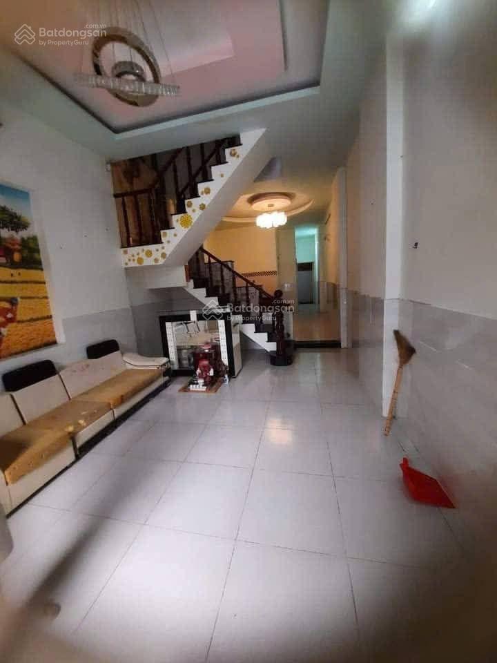 Bán rẻ nhà tân đông hiệp dĩ an gầm chợ dĩ an