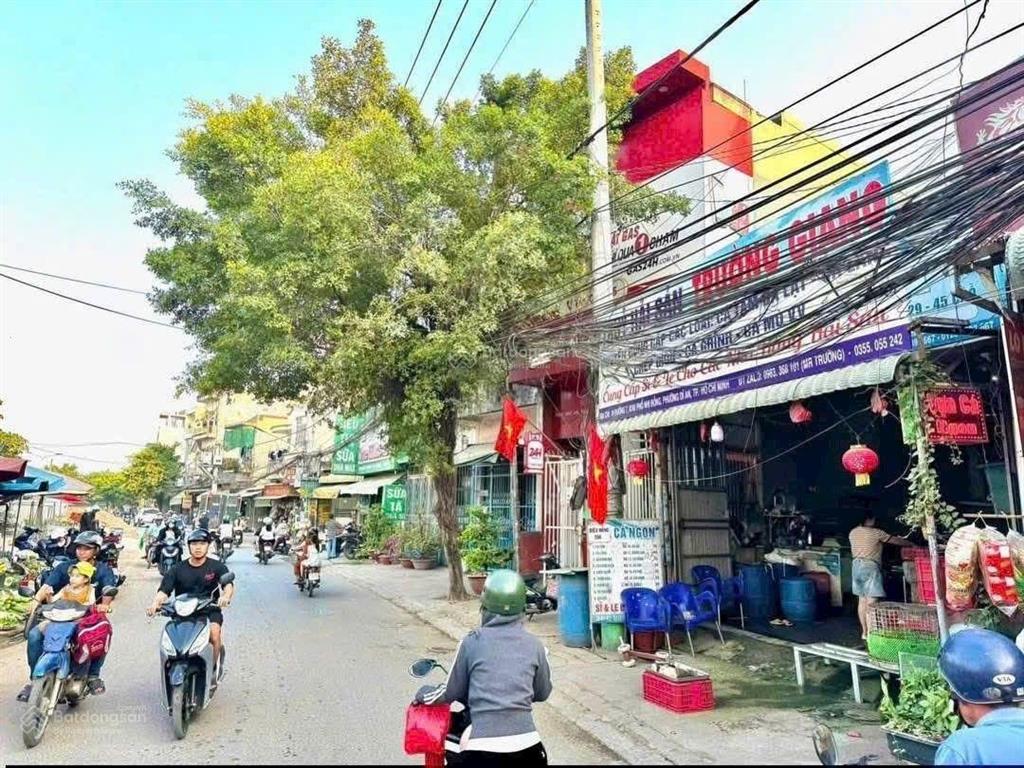 Bán mặt tiền kinh doanh víp chợ xóm vắng dĩ an