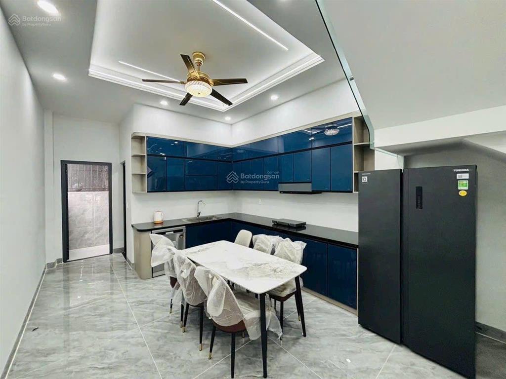 Bán nhà phố hoàn công dĩ an gần làng đại học quốc gia