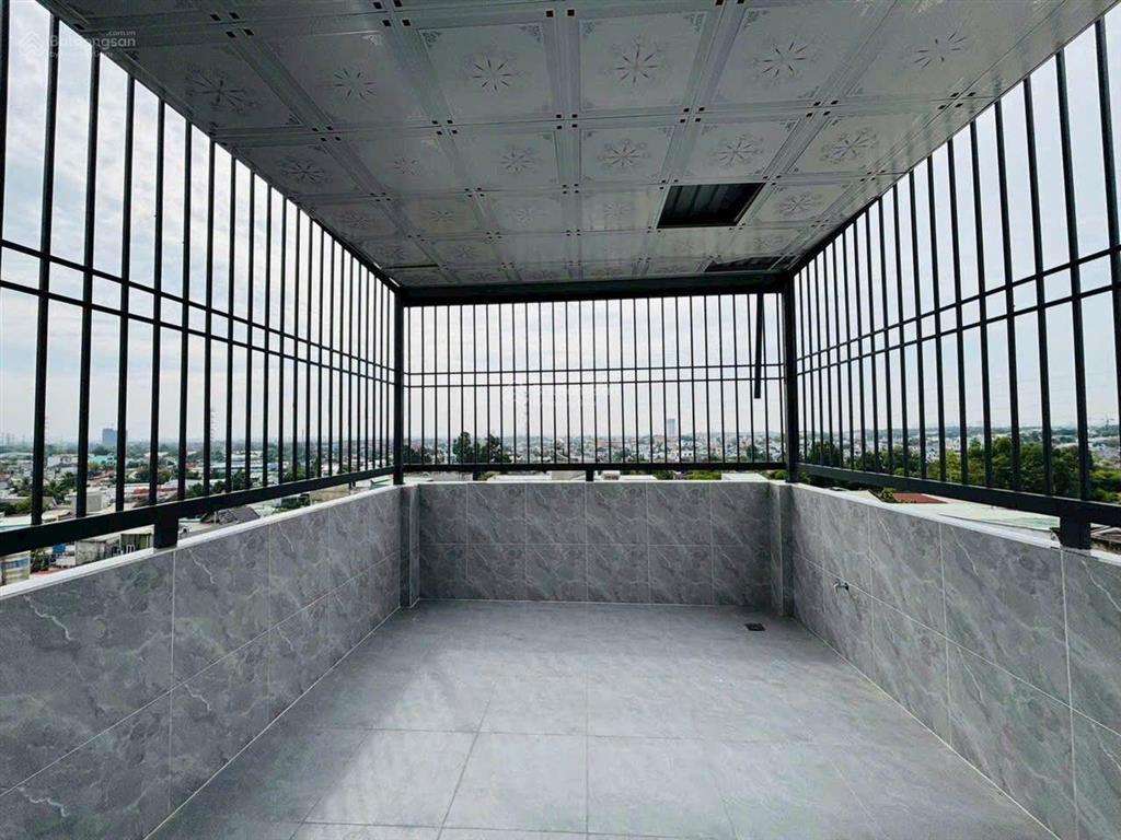 Bán nhà phố hoàn công dĩ an gần làng đại học quốc gia