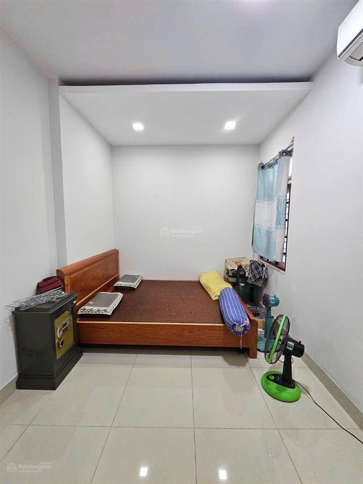 Bán rẻ nhà gần hai bà trưng dĩ an