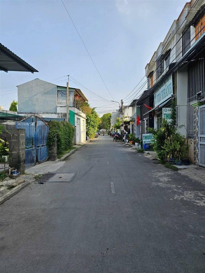 Bán rẻ nhà gần hai bà trưng dĩ an
