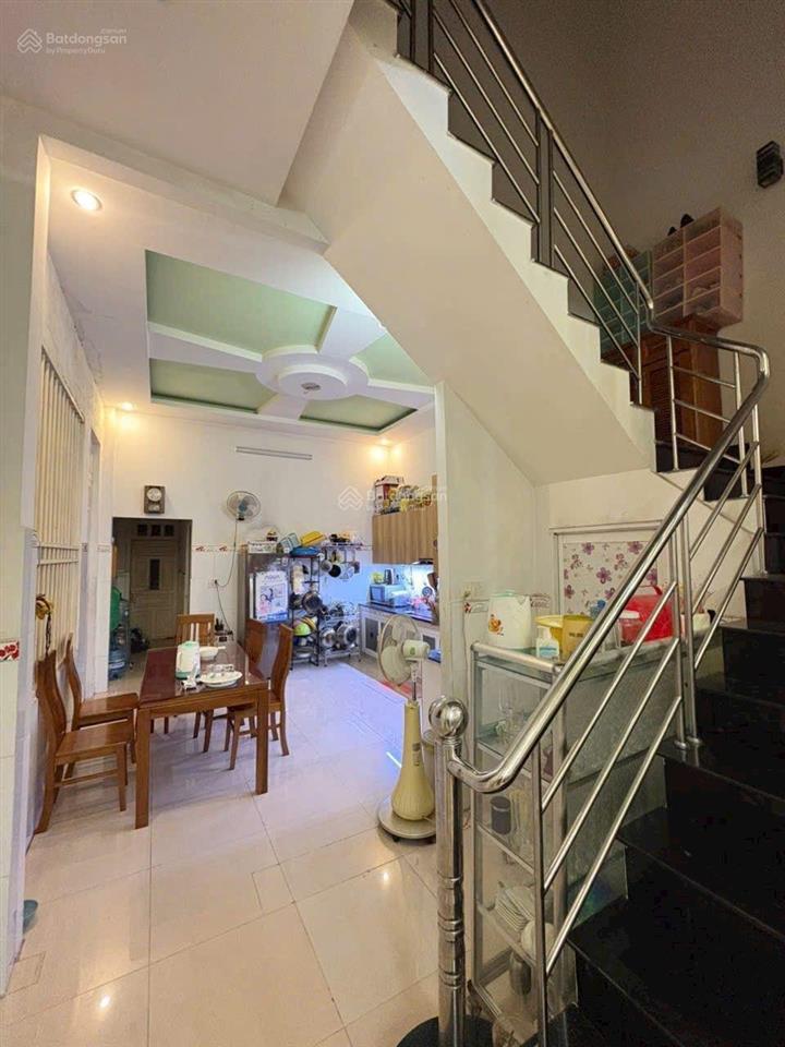 Quá rẻ nhà đông hòa dĩ an gần bigc go dt hơn 200m2