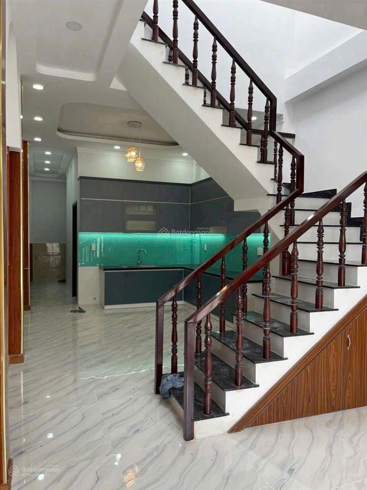 Bán rẻ nhà dĩ an sát làng đại học quốc gia