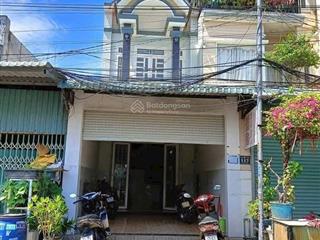 Bán nhà phố mặt tiền kinh doanh gần vincom dĩ an