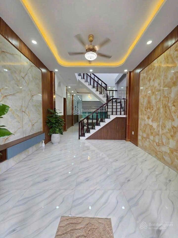 Bán rẻ nhà dĩ an sát làng đại học quốc gia