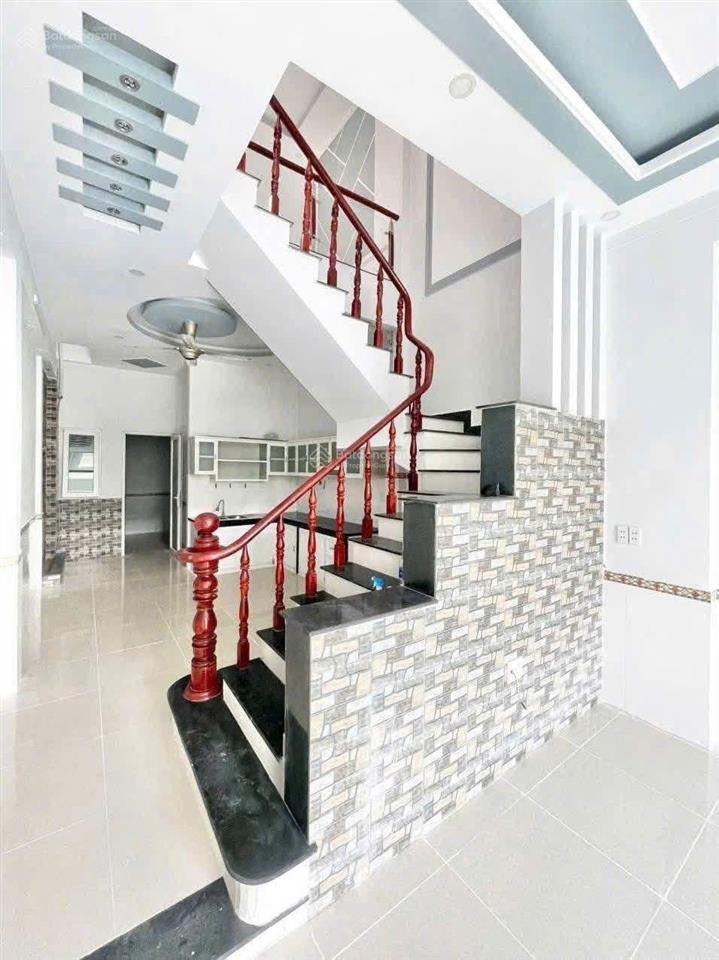 Bán rẻ nhà dĩ an sát trung tâm hành chính dĩ an