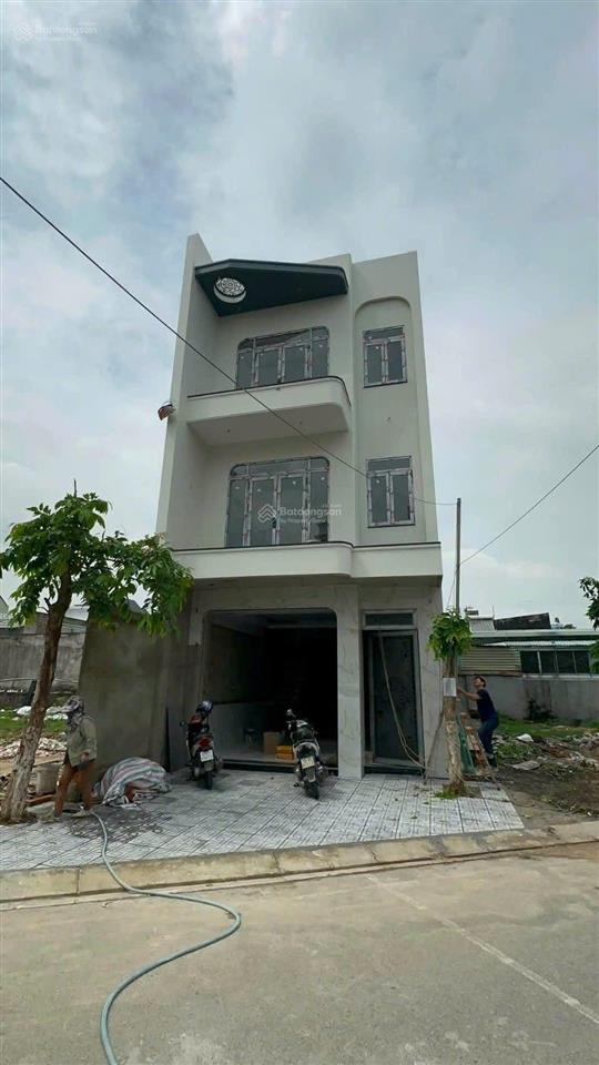 Bán nhà mới đông hòa dĩ an gần làng đại học