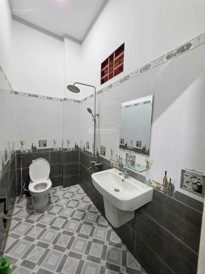 Bán rẻ nhà 3 mặt thoáng lê phong dĩ an