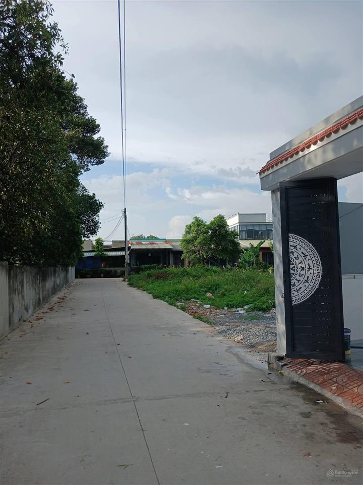 Bán nhà mới hoàn thiện tân đông hiệp dĩ an gần trung tâm y tế