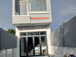 Bán nhà mới hoàn thiện tân đông hiệp dĩ an gần trung tâm y tế