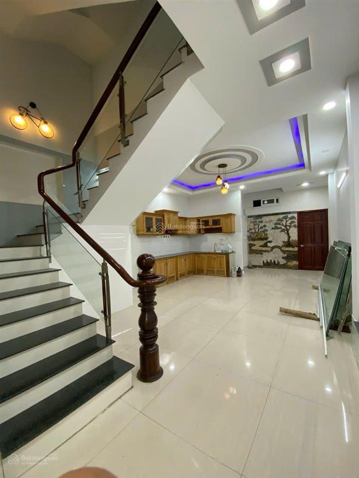 Bán rẻ nhà trung tâm hành chính dĩ an