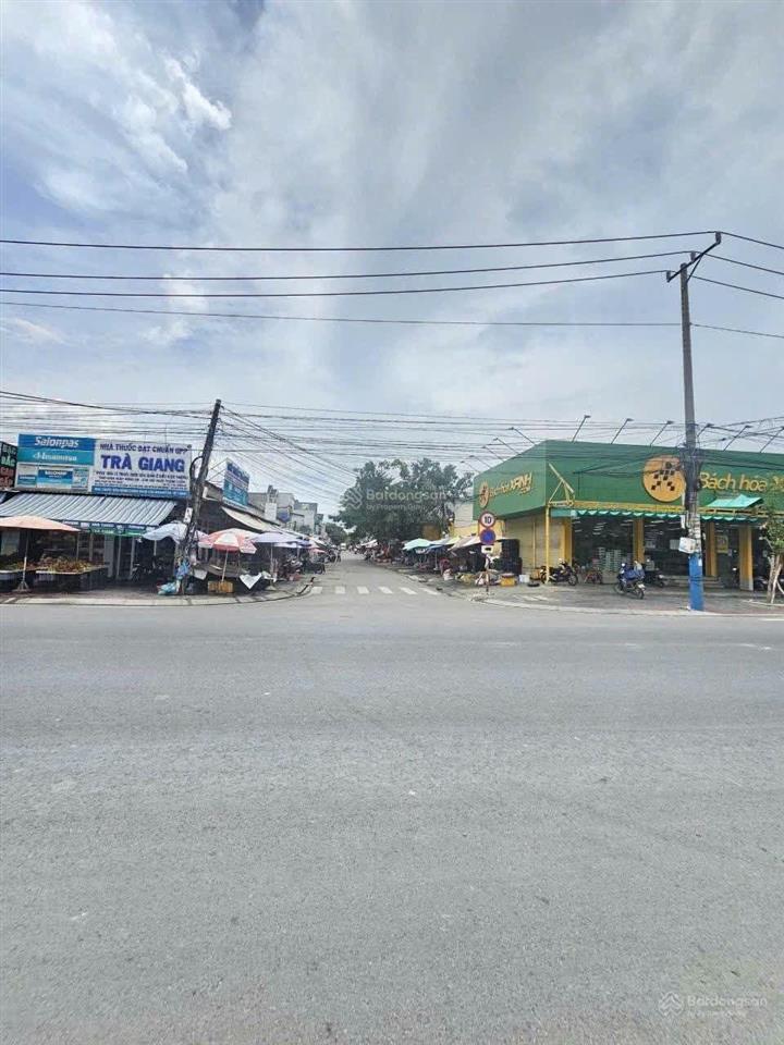 Bán mặt tiền chợ đông an dĩ an kinh doanh tốt