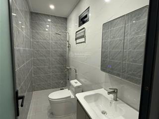 Nhà mới gia chủ xách valy vào ở luôn. phú mỹ  tdm, tphcm