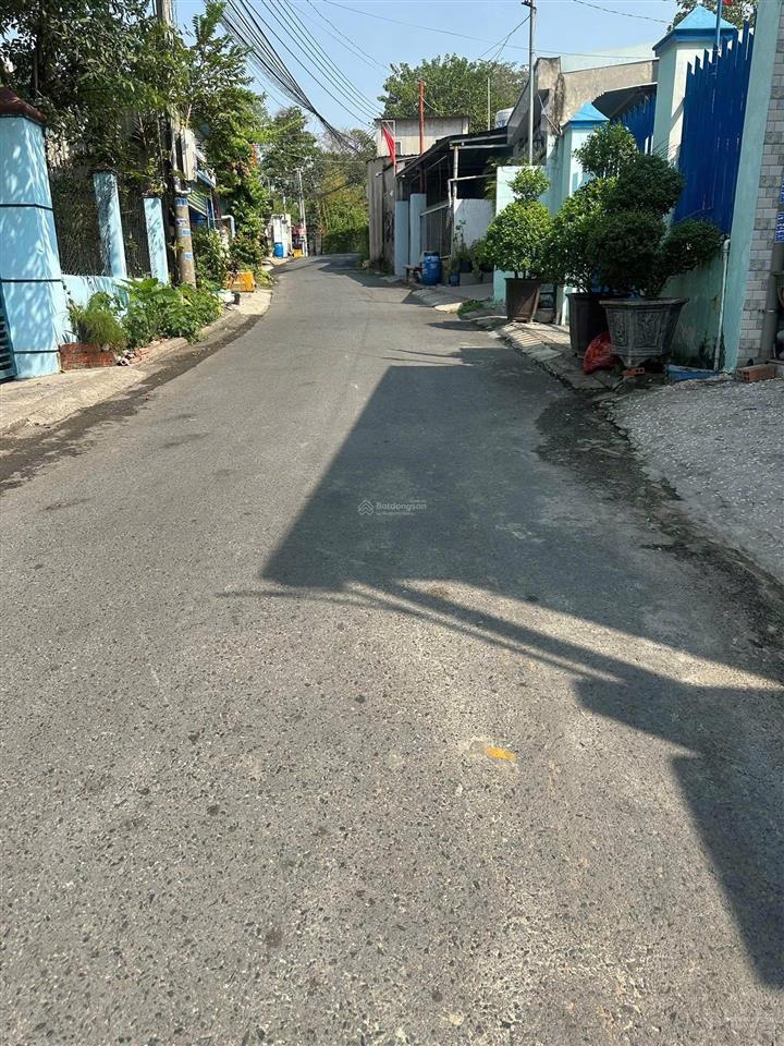 Nhà ở phú thọ ngay trung tâm thủ dầu một, giá cực rẻ. 0933 292 ***