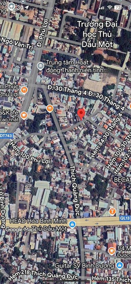 Ngay ngã ba nam sanh, nhà vip nhất bình dương, giá cực rẻ. 0933 292 ***