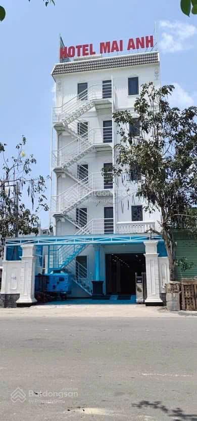 Bán khách sạn tại trung tâm thành phố mới bình dương, thu nhập cao, giá rẻ. 0933 292 ***