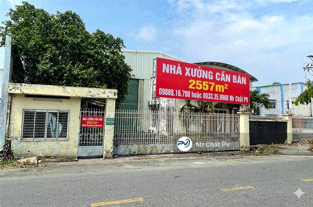 Bán xưởng 2557m² (30x86) ngay sát đường mỹ phước tân vạn. giá 43 tỷ, không cấm công