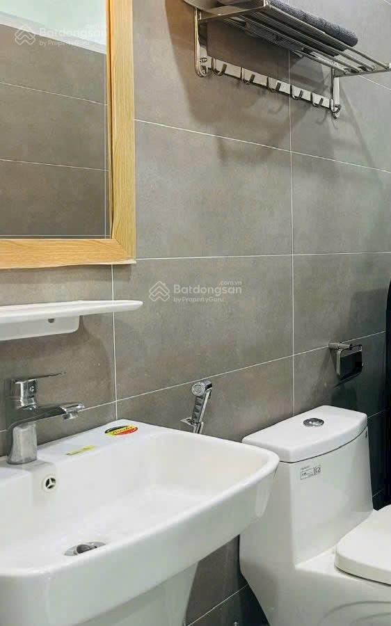Cho thuê np 6pn, 3wc tại khu phố thương mại unitown, 42 triệu, 100m2