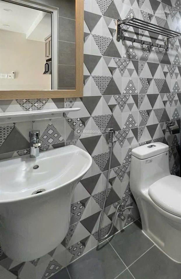 Cho thuê np 6pn, 3wc tại khu phố thương mại unitown, 42 triệu, 100m2