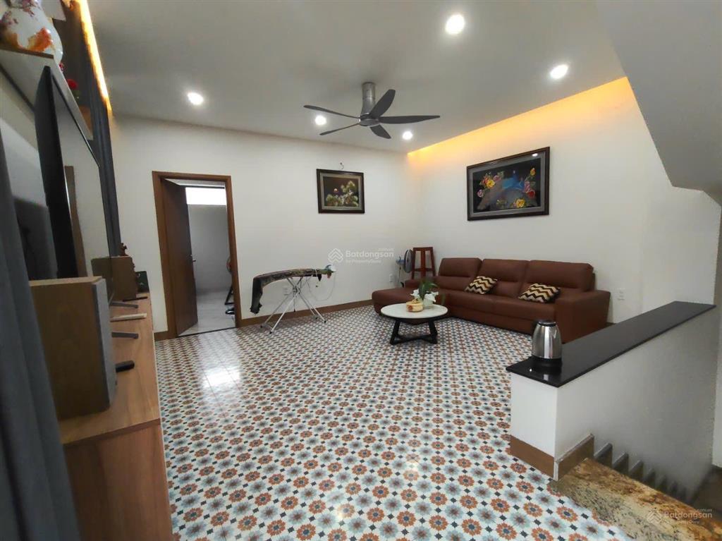 Cho thuê nr 3pn, 5wc, 100m2 giá 40 triệu tại an dương vương, phường hòa phú, tp thủ dầu một
