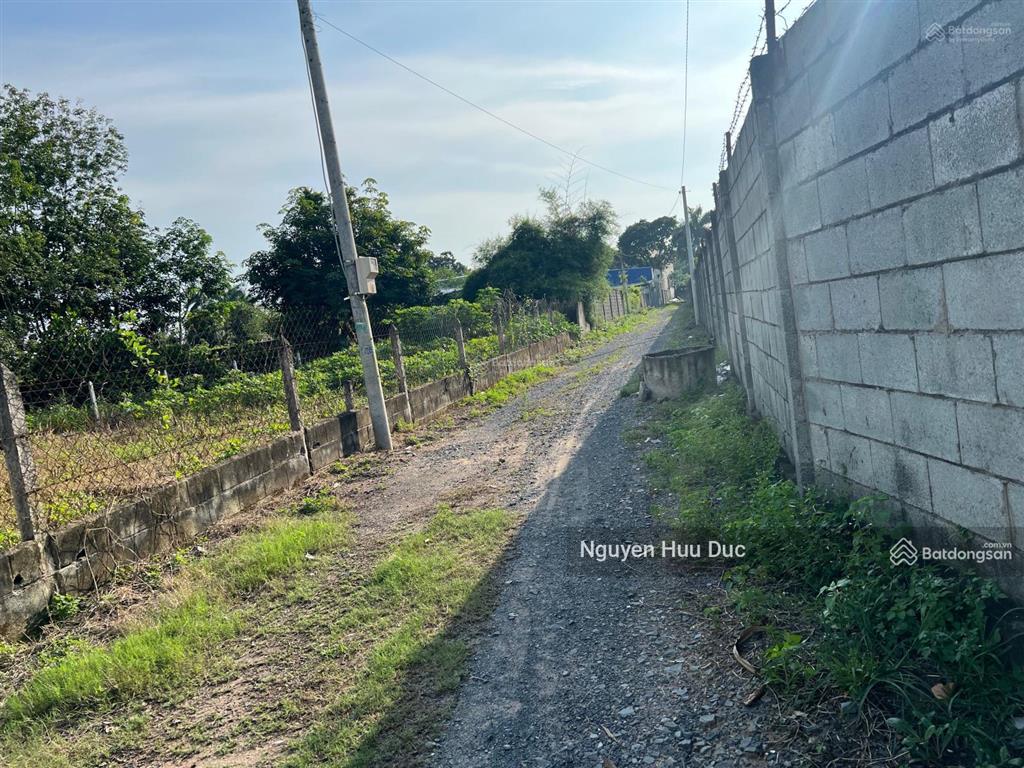 Bán đất phân nền 3 mặt tiền đường (4.749m2 thổ cư 300m2) xã phú hoà đông, h củ chi, hcm