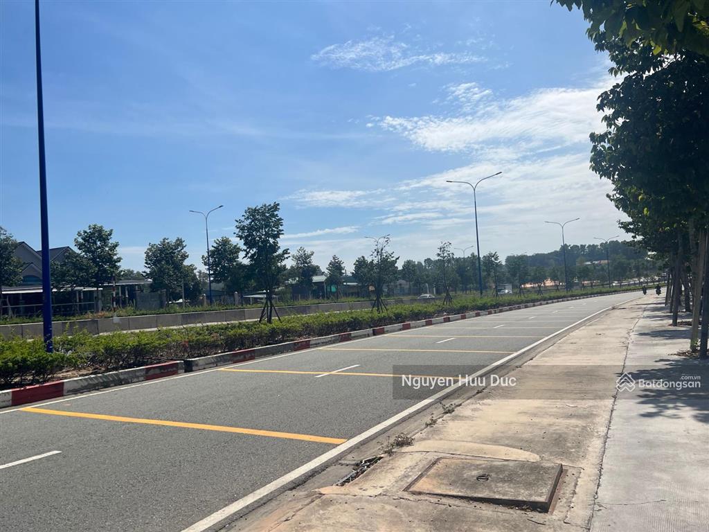 Bán đất 6,5ha thổ 600m2 p tân định, tx, bến cát, bình dương. 3,8tr /m2 mặt tiền mỹ phước tân vạn