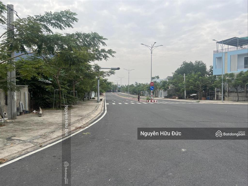 Bán nhà 5 lầu căn hộ cho thuê, p phú thọ, tp, tdm, bình dương (2.184m2) 760m2 thổ cư, 120 tỷ