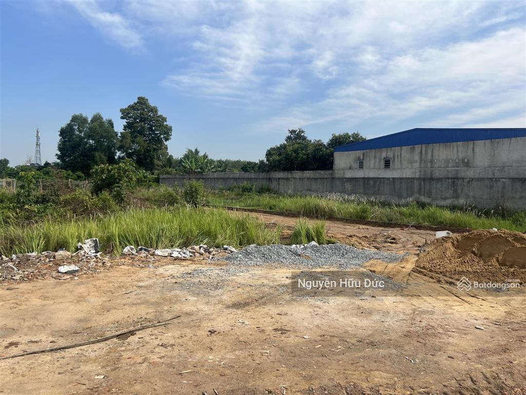 Bán đất 44 x 90m (3.700m2 thổ cư) phường phú chánh, tp, tân uyên, bình dương (10tr / m2)
