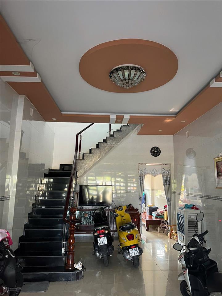 Bán nhà mặt tiền nguyễn tri phường 4,5 x 19 ( 100 thổ ) phường chánh nghĩa , tp , tdm , bình dương