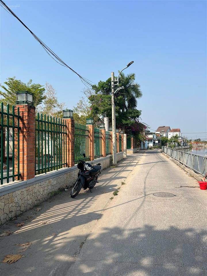 Bán đất mặt tiền đường bờ kè 18 x 31 (128m2 thổ) phường chánh nghĩa tp thủ dầu một, bình dương