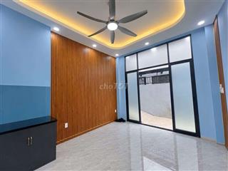 NHÀ NHỎ XINH CÁCH QL13 50M - CÁCH NGÃ TƯ BÌNH PHƯỚC 400M - HOÀN CÔNG