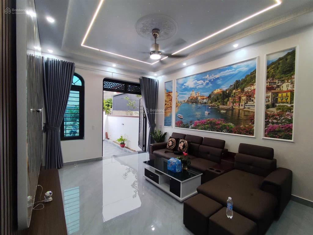 Cần bán căn nhà 106m full thổ cư giá 2ty190tr