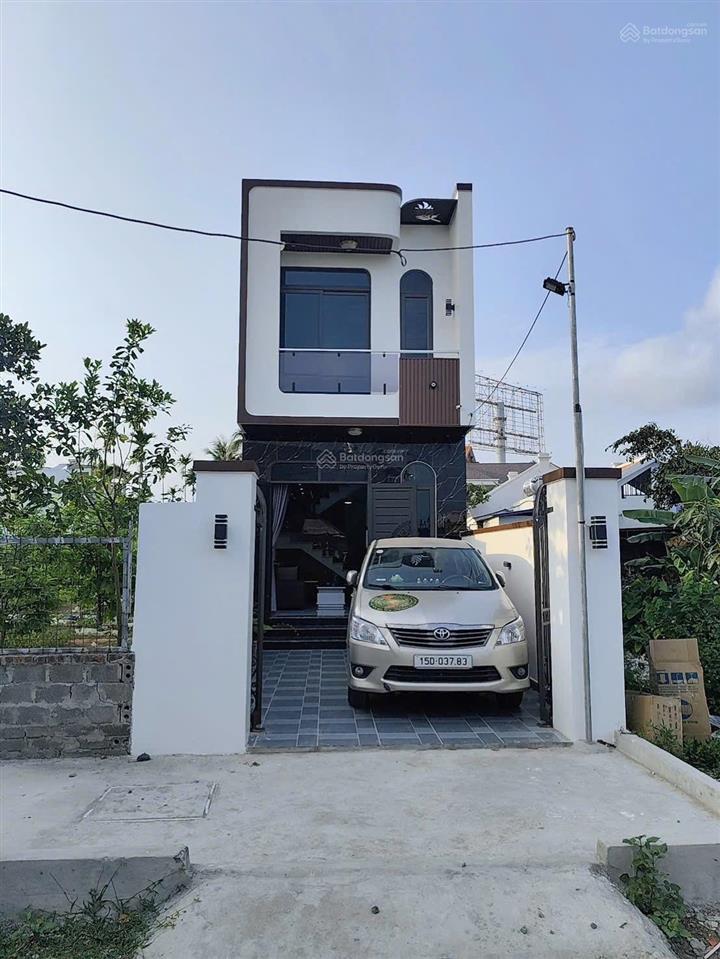 Cần bán căn nhà 106m full thổ cư giá 2ty190tr