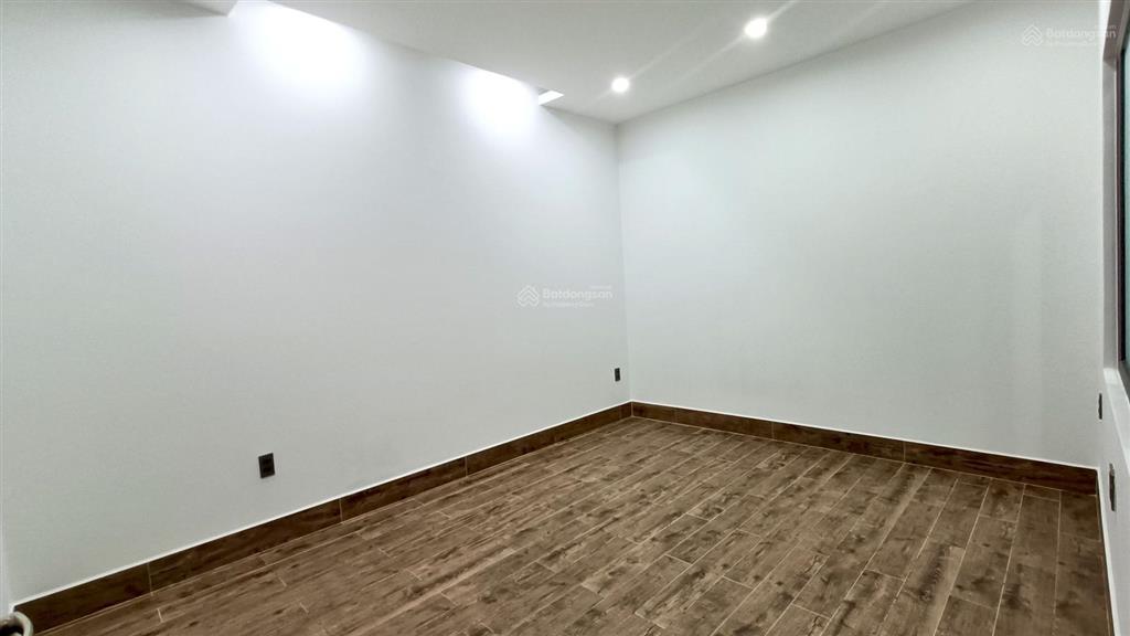 Nhà kdc hiệp thành 3 5x20m đường 8m  giá chỉ 5.99 tỷ  ở ngay