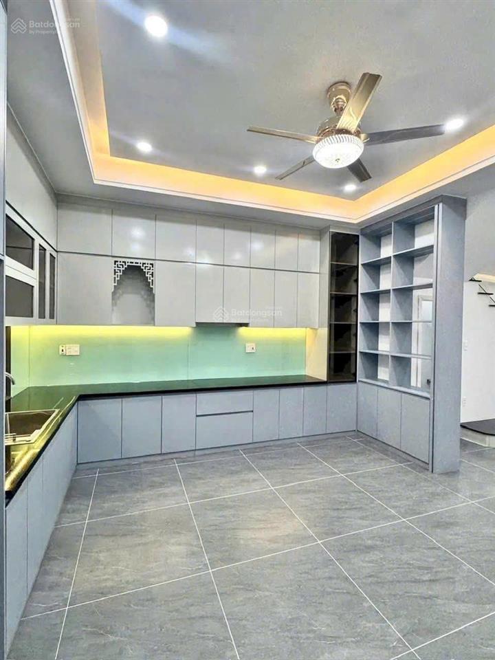 Bán nhà mới 1 trệt 3 lầu kdc phúc đạt thủ dầu một vị trí vip sát chung cư phúc đạt