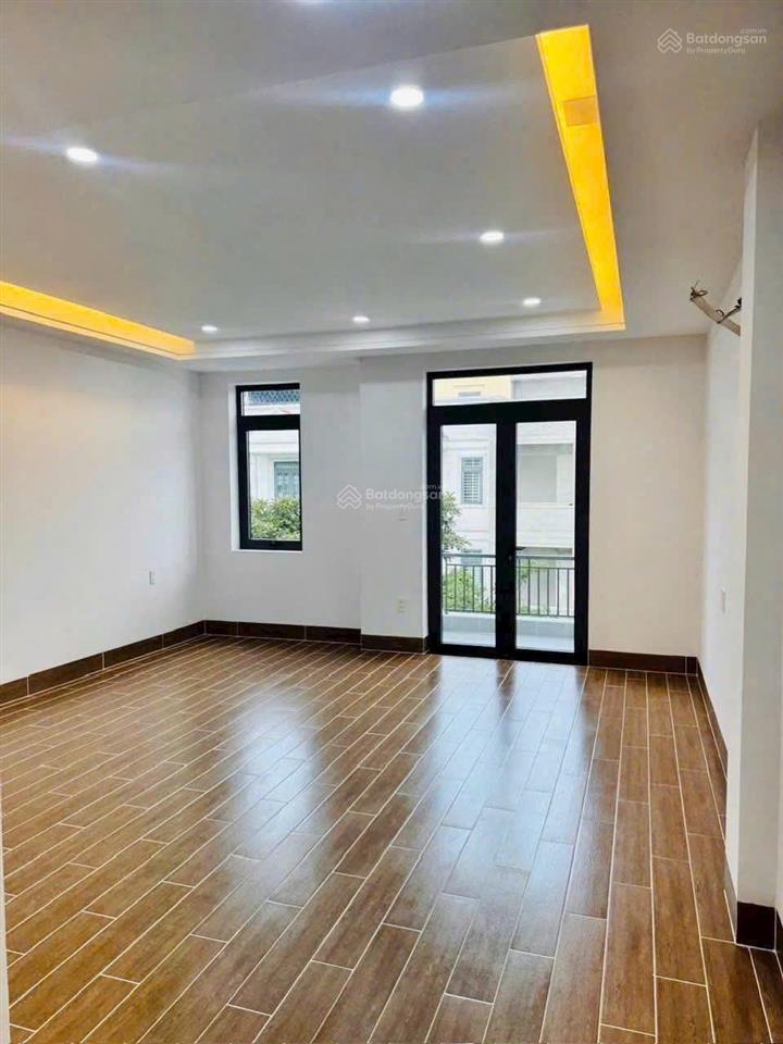 Bán nhà mới 1 trệt 3 lầu kdc phúc đạt thủ dầu một vị trí vip sát chung cư phúc đạt