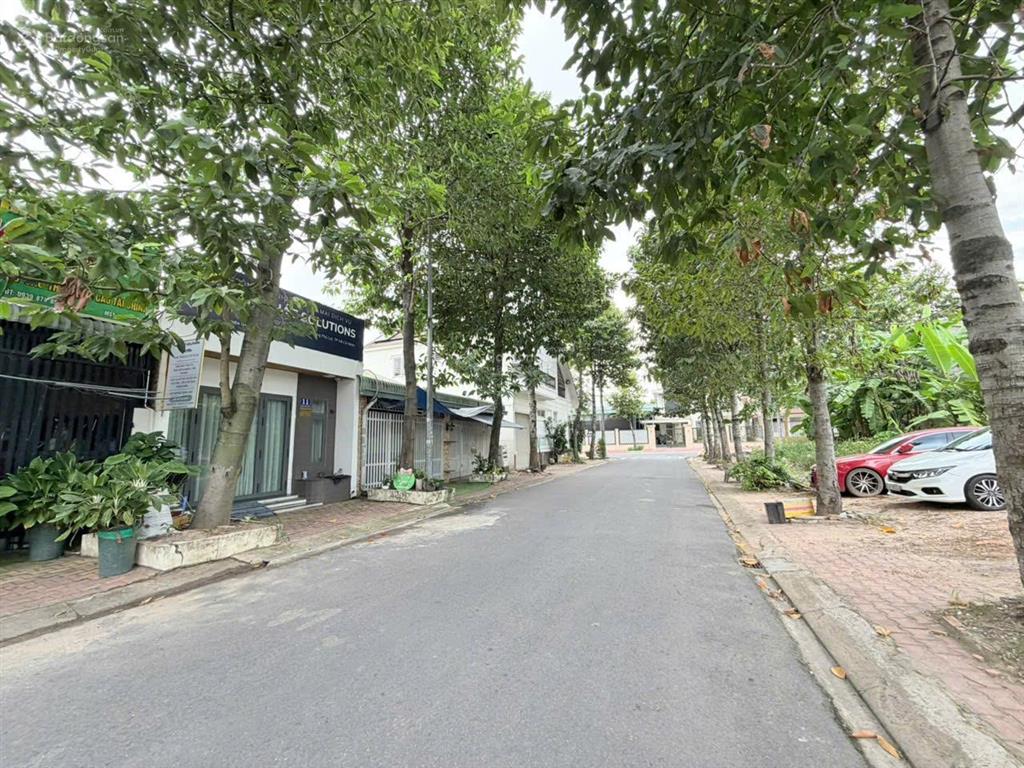 Bán nhà kdc hiệp thành 3, đường số 19, thủ dầu một, bình dương  98m², giá 3,8 tỷ