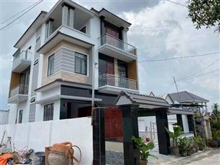 Bán biệt thự kèm 18 phòng trọ đường nguyễn đức thuận, phú lợi, thủ dầu một  dòng tiền cực tốt