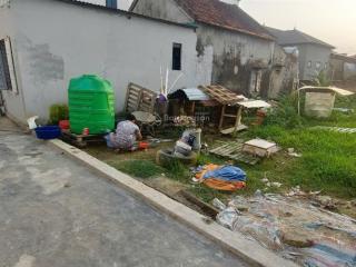 Đất chính chủ diện tích 17x7m = 122 m2 đất ở toàn bộ, nằm giữa 2 khu vsip i nghệ an