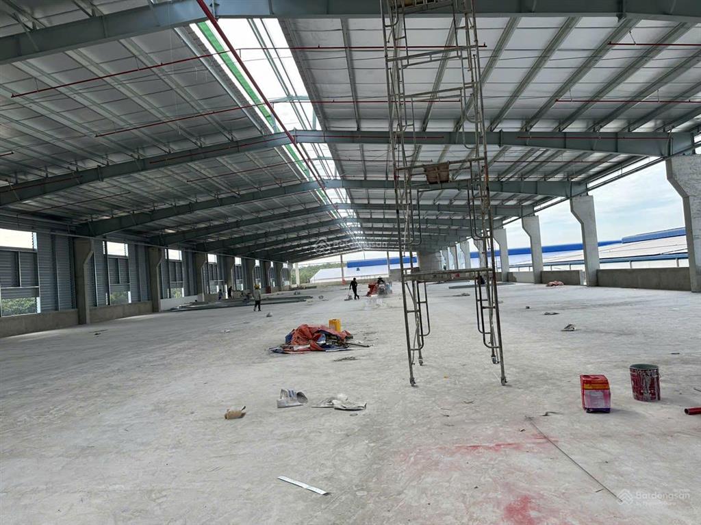 Bán nhà xưởng đang cho thuê 1,4 tỷ/tháng