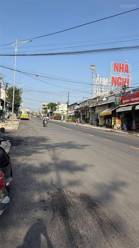 Cho thuê nhà 1 lầu 1 trệt đường d1 kinh doanh sầm uất