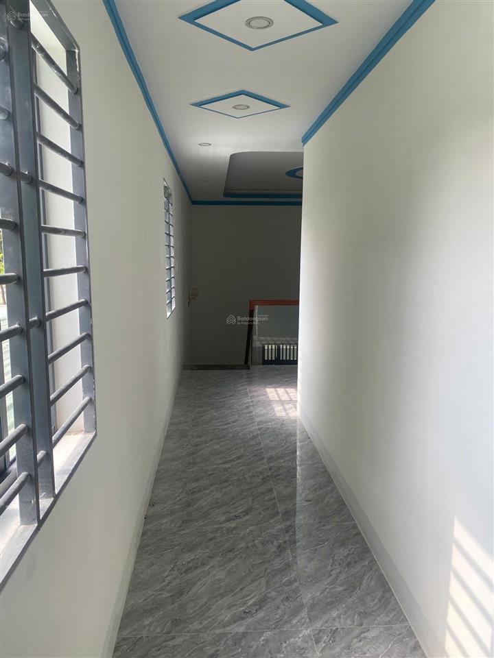Nhà 1 trệt lửng mới xây mặt tiền nhựa sau 46 căn đại đăng, (142,5m2  4tỷ2 tl)