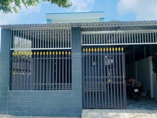 Nhà 1 trệt lửng mới xây mặt tiền nhựa sau 46 căn đại đăng, (142,5m2  4tỷ2 tl)