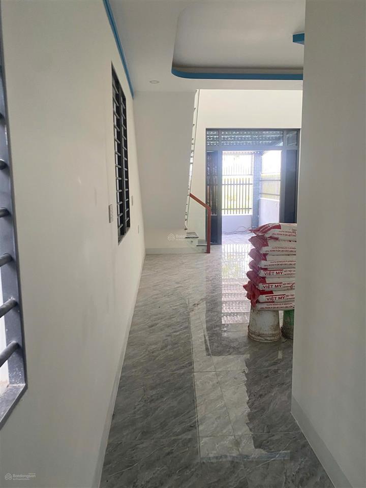 Nhà 1 trệt lửng mới xây mặt tiền nhựa sau 46 căn đại đăng, (142,5m2  4tỷ2 tl)